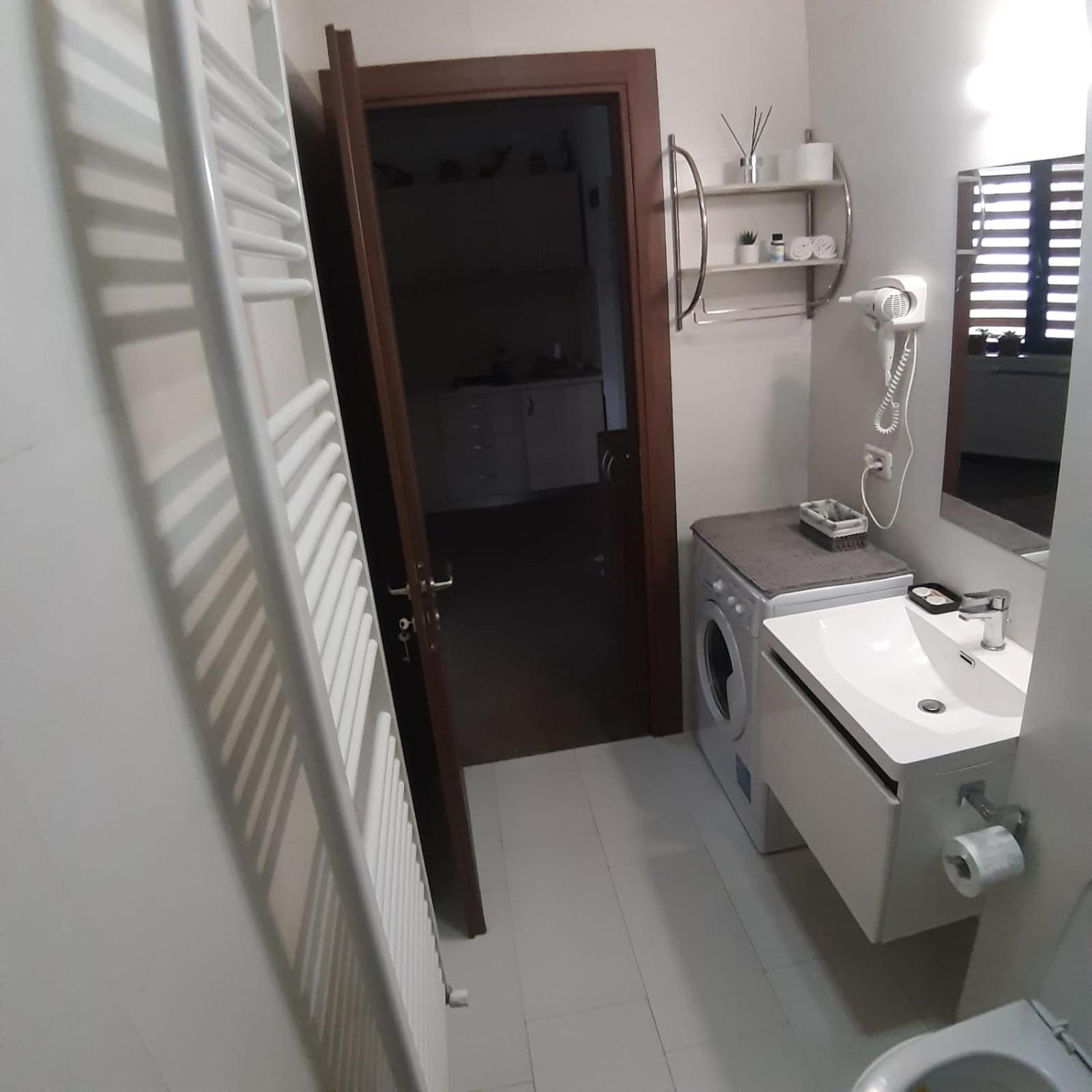 Casa Sara Lägenhet Bukarest Exteriör bild
